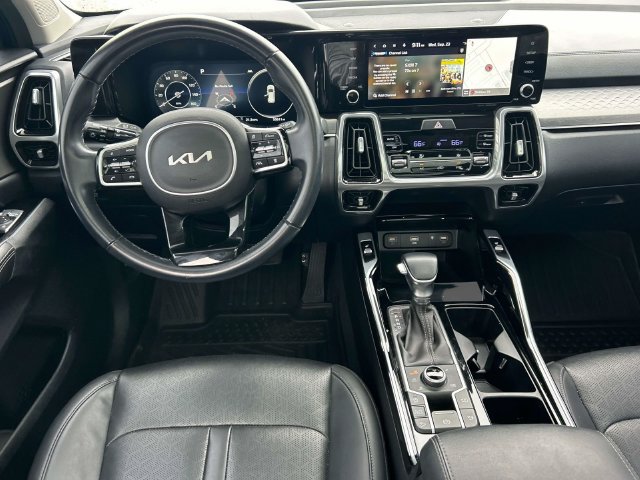 Used 2023 Kia Sorento SX AWD/4WD image 15