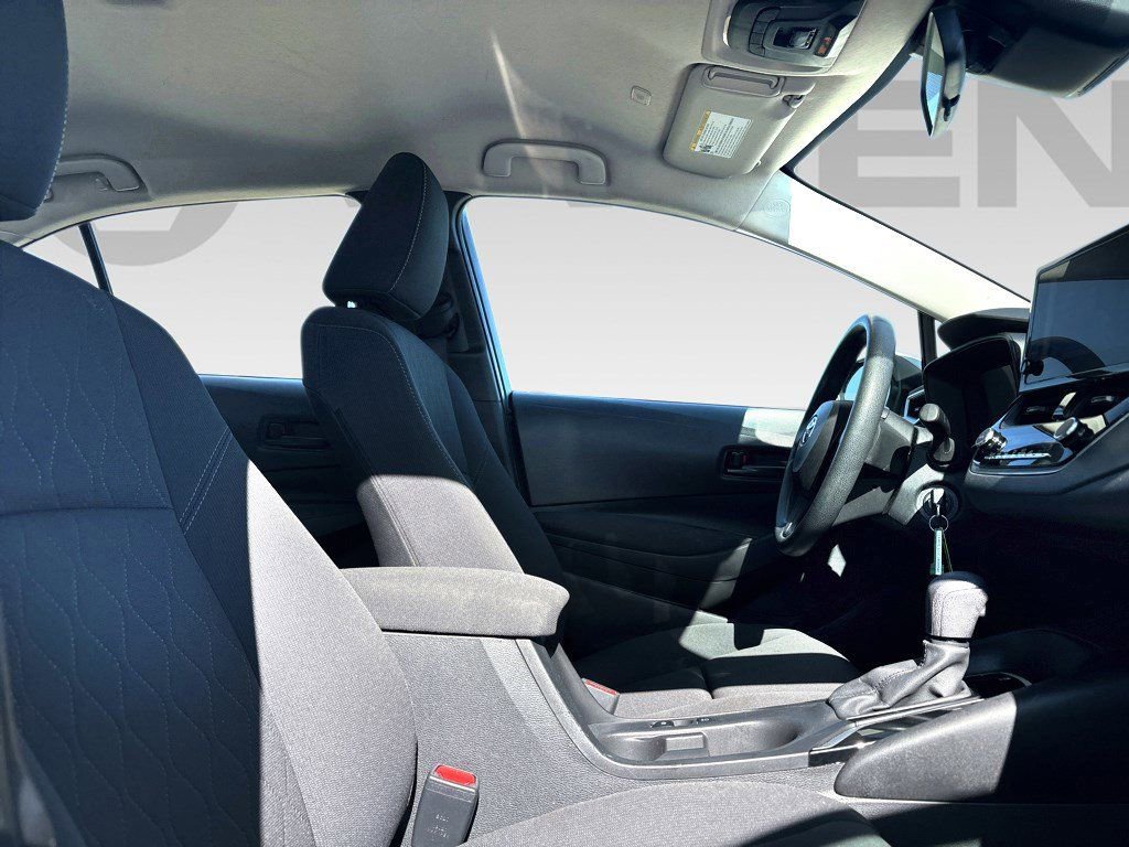 Used 2023 Toyota Corolla LE FWD image 8