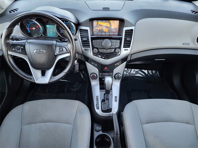 Used 2014 Chevrolet Cruze LT image 2