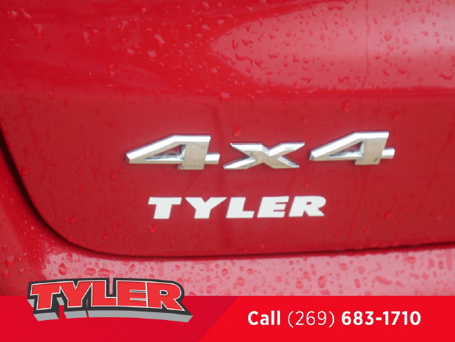 Used 2023 Jeep Compass Latitude AWD/4WD image 13