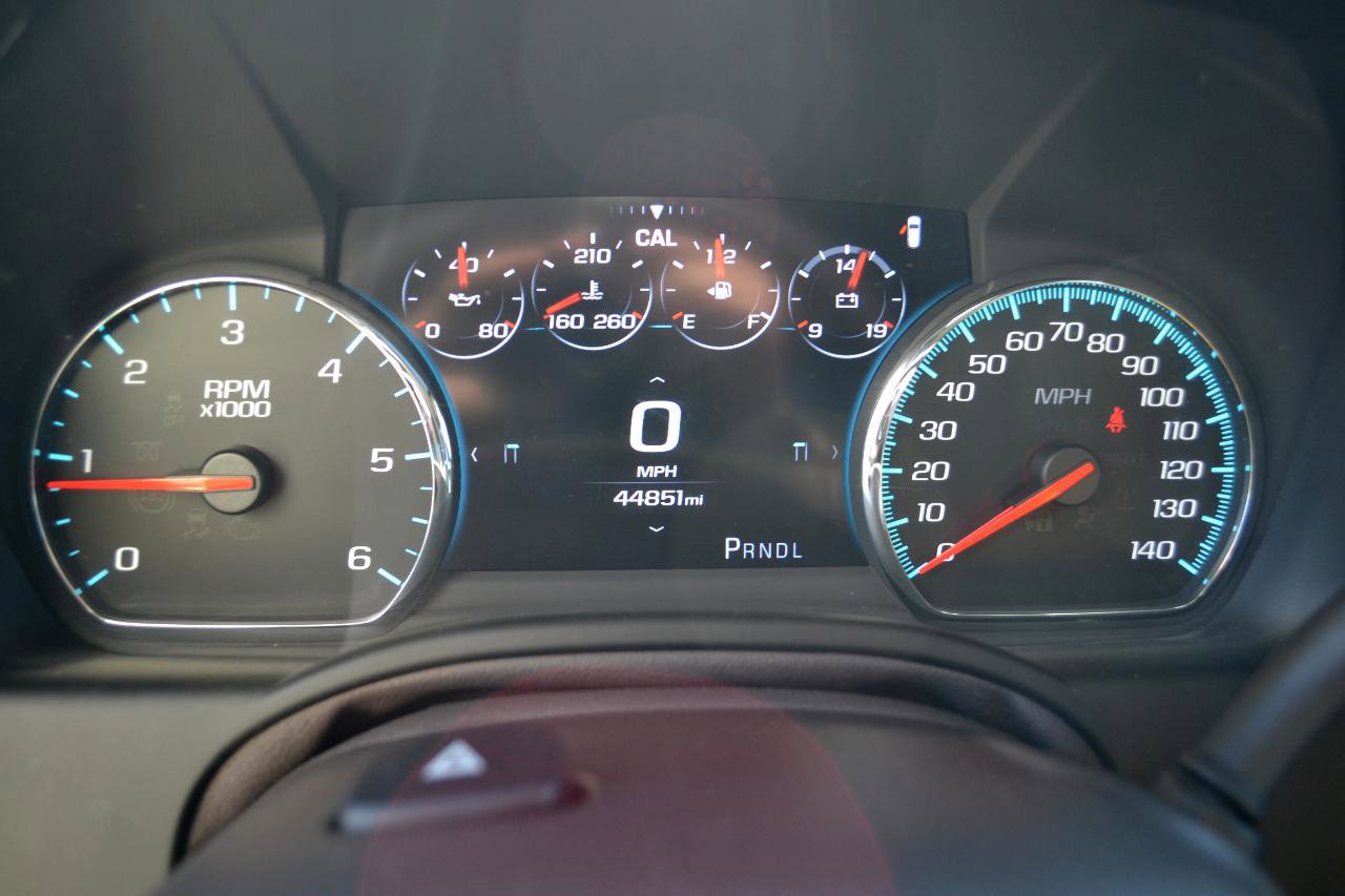 Used 2017 GMC Yukon Denali w/ Open Road Package AWD/4WD image 19