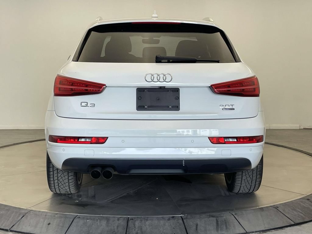 Used 2018 Audi Q3 2.0T Premium Plus w/ Premium Plus Package AWD/4WD image 6