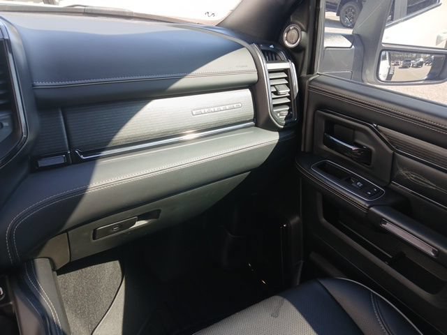 Used 2023 RAM 3500 Limited AWD/4WD image 40