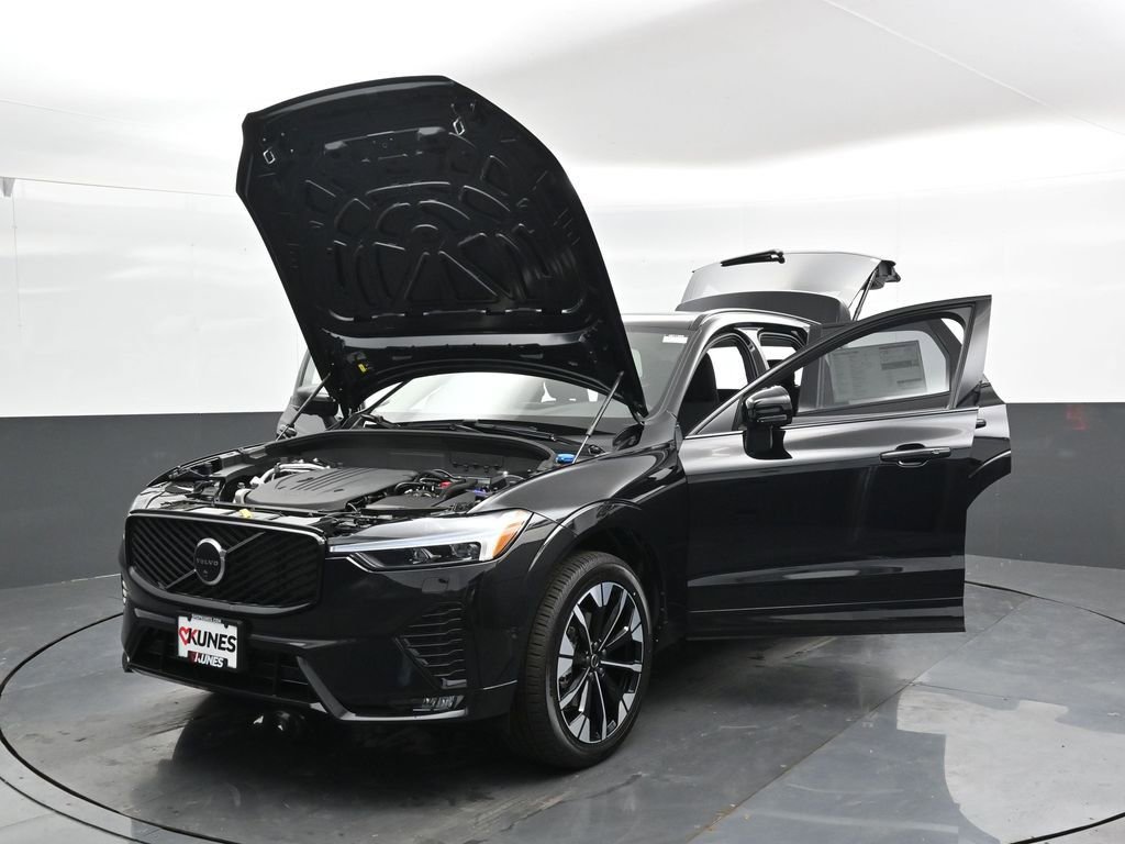 New 2026 Volvo XC60 B5 Plus w/ Protection Package Premier image 47