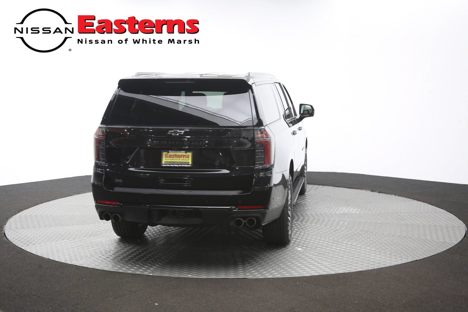 Used 2025 Chevrolet Suburban Z71 AWD/4WD image 42