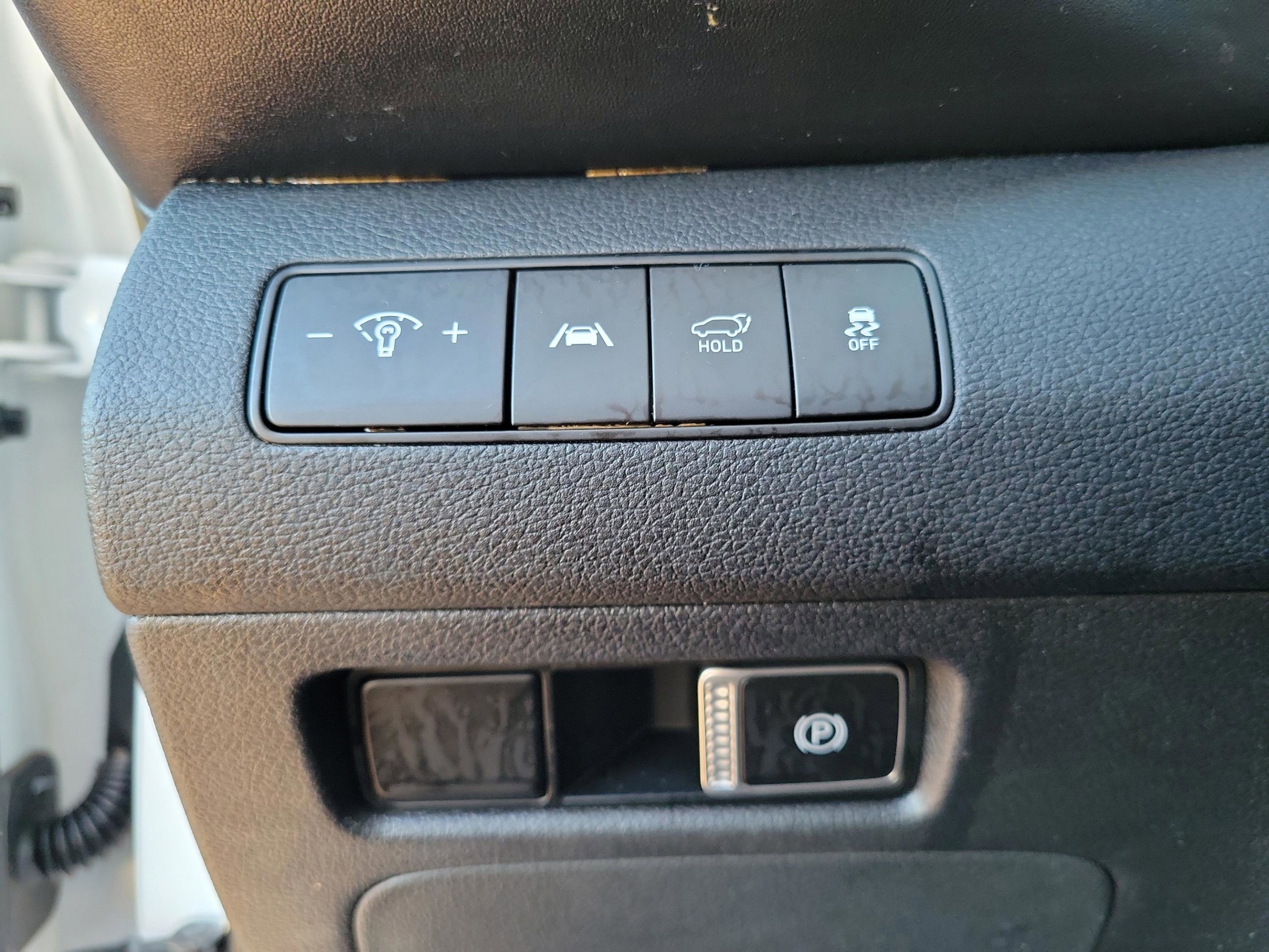 Certified 2023 Hyundai Santa Fe SEL image 23