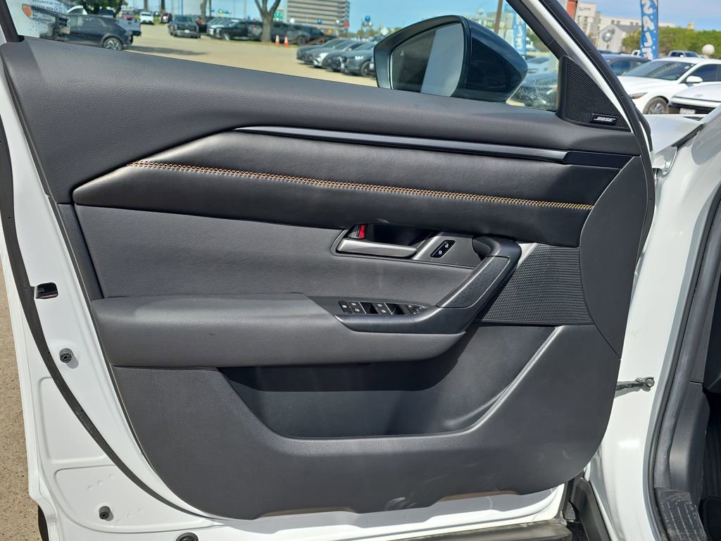 Used 2025 MAZDA CX-50 AWD 2.5 Hybrid w/ Premium Pkg image 25