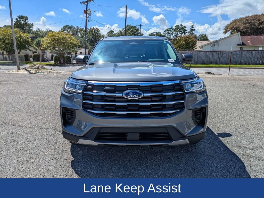Certified 2026 Ford Explorer Active RWD image 9