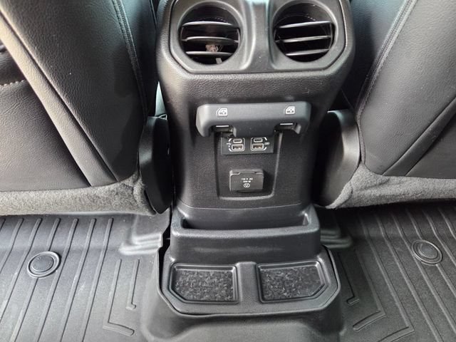 Certified 2019 Jeep Wrangler Unlimited Sahara AWD/4WD image 15