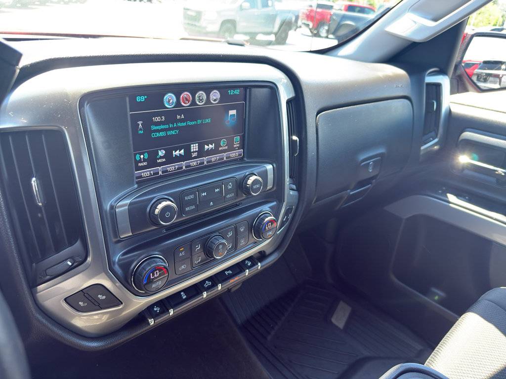 Certified 2017 Chevrolet Silverado 1500 LT w/ All Star Edition AWD/4WD image 22