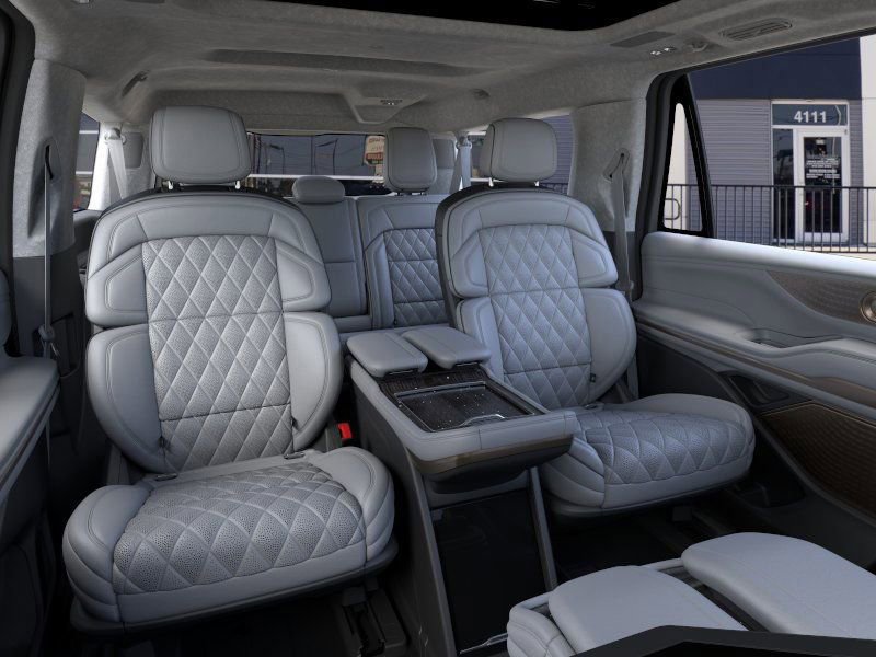 New 2025 Lincoln Navigator L Black Label image 11