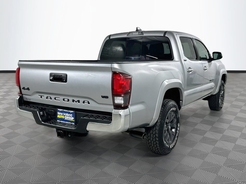 Used 2023 Toyota Tacoma SR5 w/ Black Out Package (TMS) AWD/4WD image 15