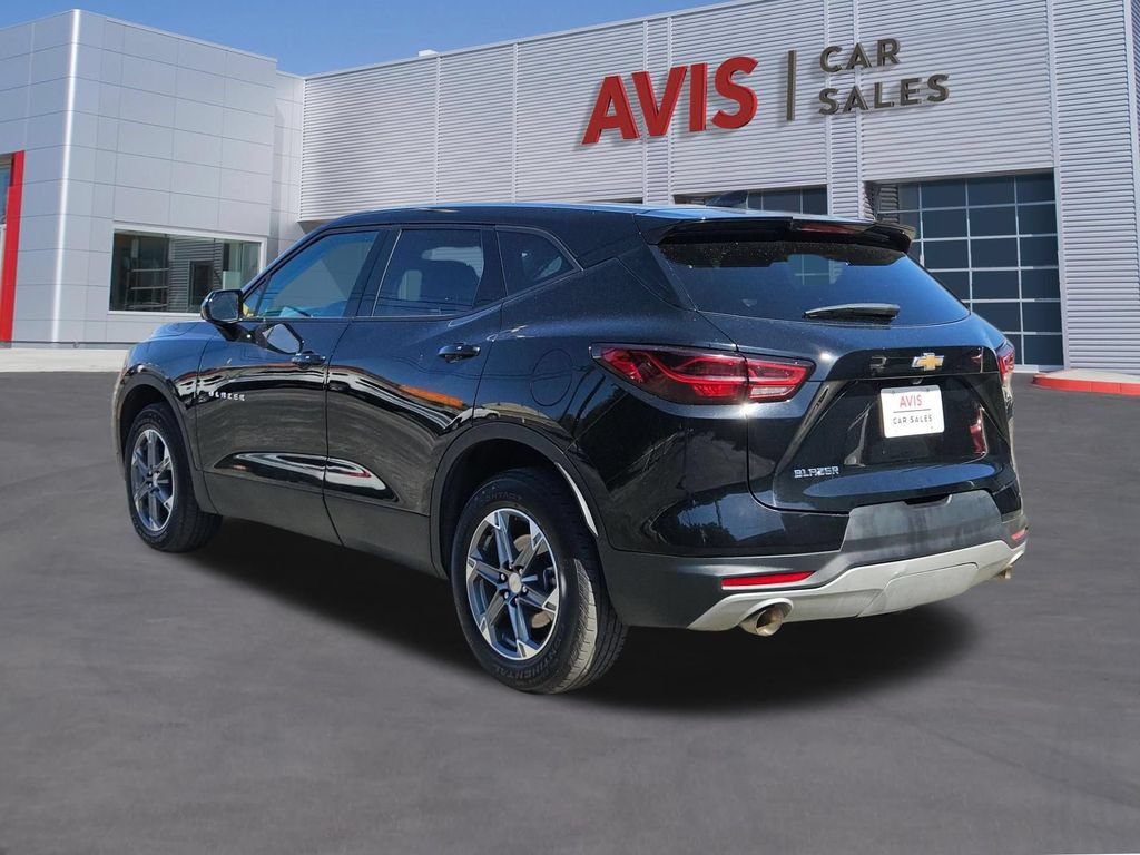 Used 2025 Chevrolet Blazer LT FWD image 9