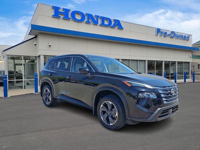 Used 2025 Nissan Rogue SV AWD/4WD image 3