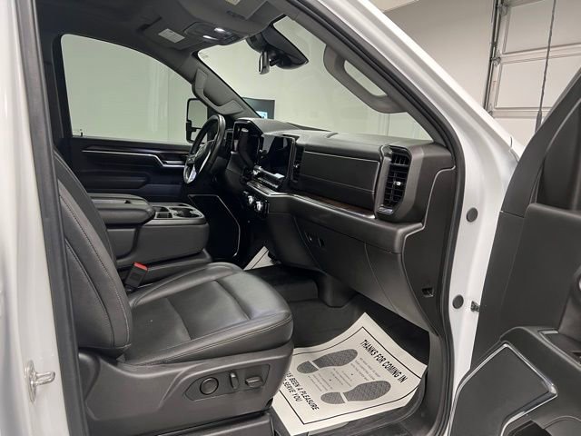Used 2025 GMC Sierra 3500 SLT AWD/4WD image 47