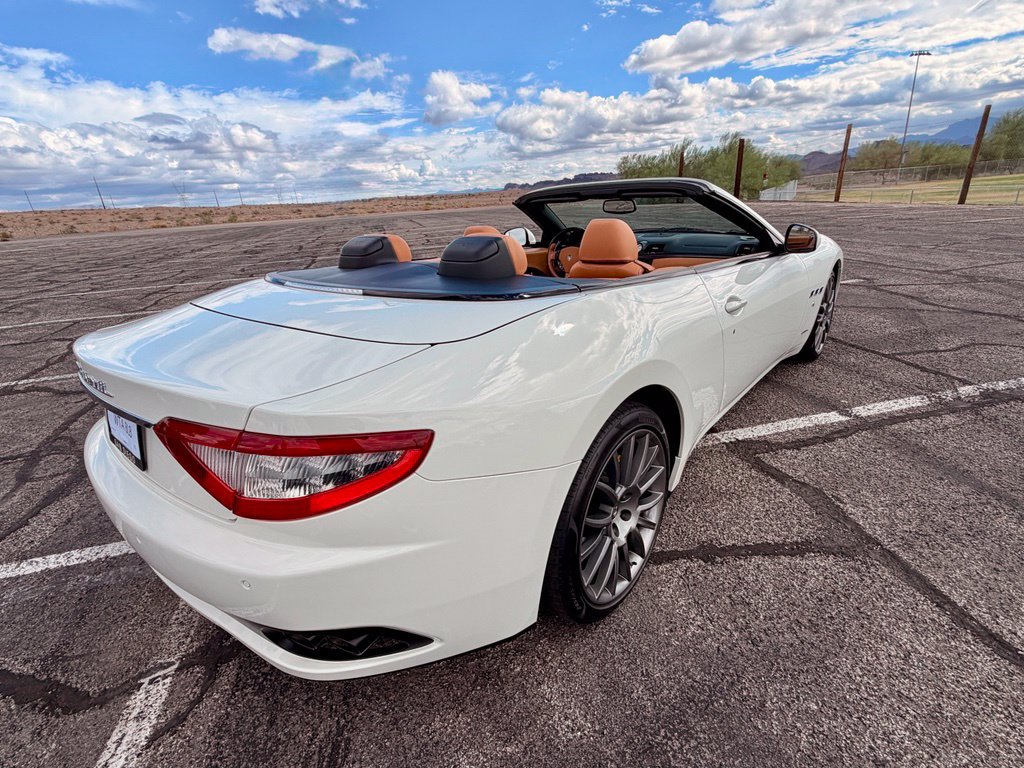 Used 2014 Maserati GranTurismo Convertible RWD image 17