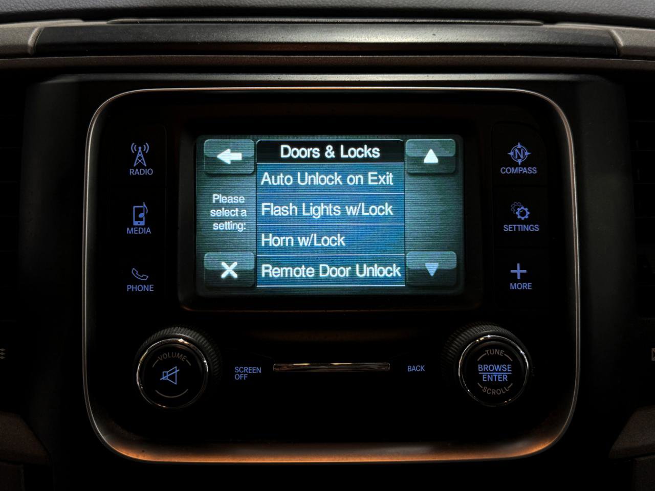 Used 2018 RAM 2500 Tradesman w/ Chrome Appearance Group image 24