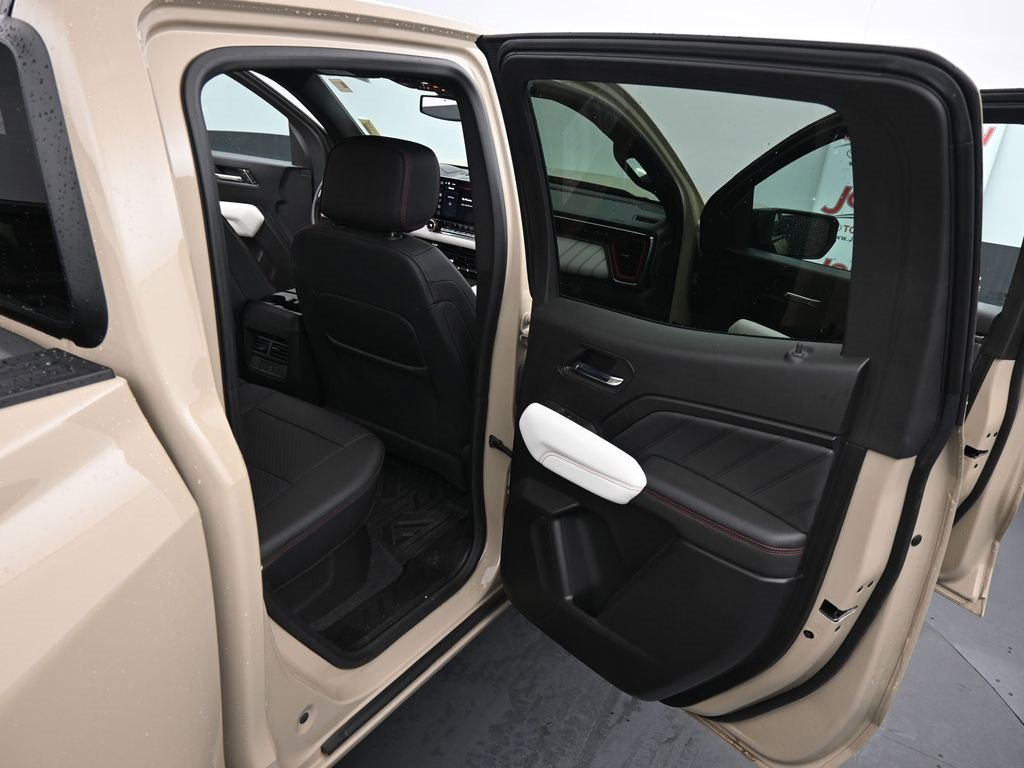 Used 2024 GMC Canyon AT4X image 23