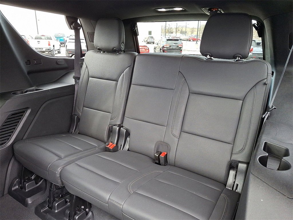 Used 2024 Chevrolet Tahoe LT w/ Luxury Package image 15