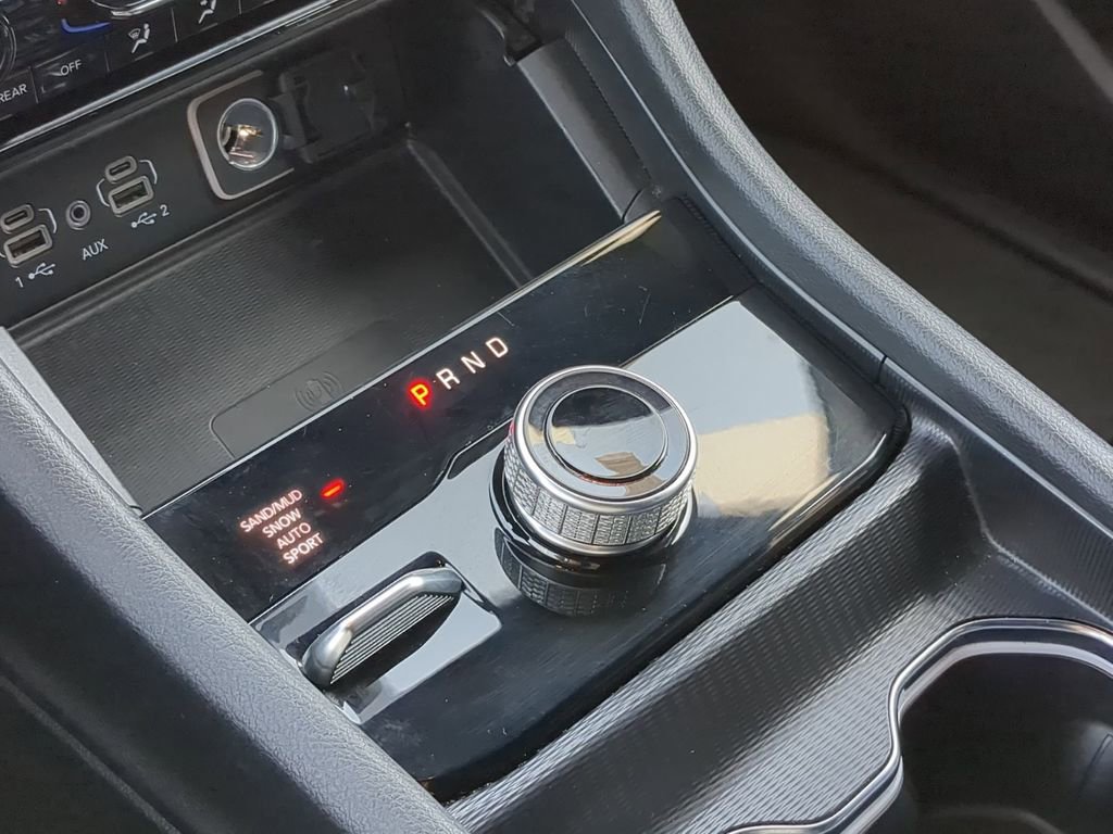 Used 2024 Jeep Grand Cherokee L Limited w/ Luxury Tech Group II image 20