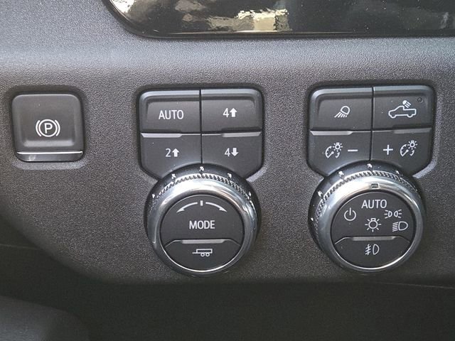 New 2025 GMC Sierra 3500 SLT w/ SLT Premium Package image 15