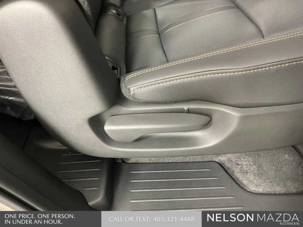 New 2026 MAZDA CX-90 Plug-In Hybrid w/Premium Sport AWD/4WD image 32
