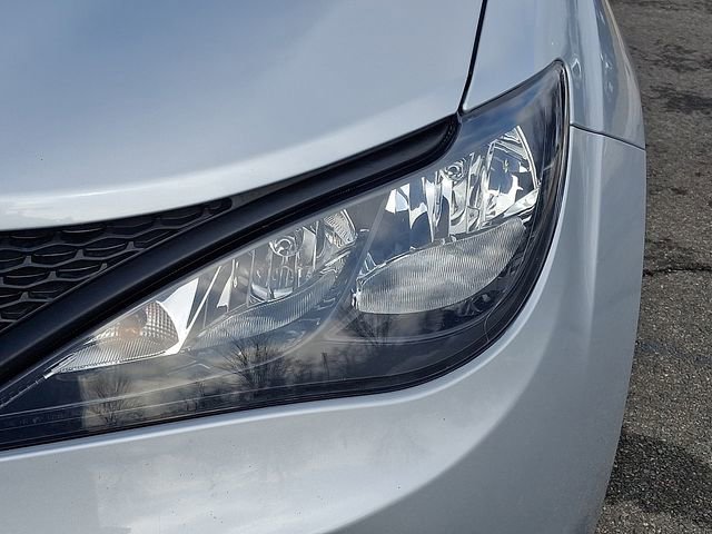 Used 2023 Chrysler Voyager LX image 9