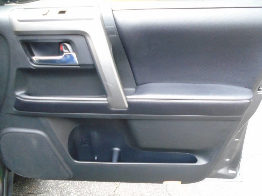 Used 2018 Toyota 4Runner SR5 image 26