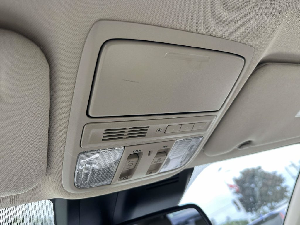 Used 2019 Honda CR-V Touring image 29