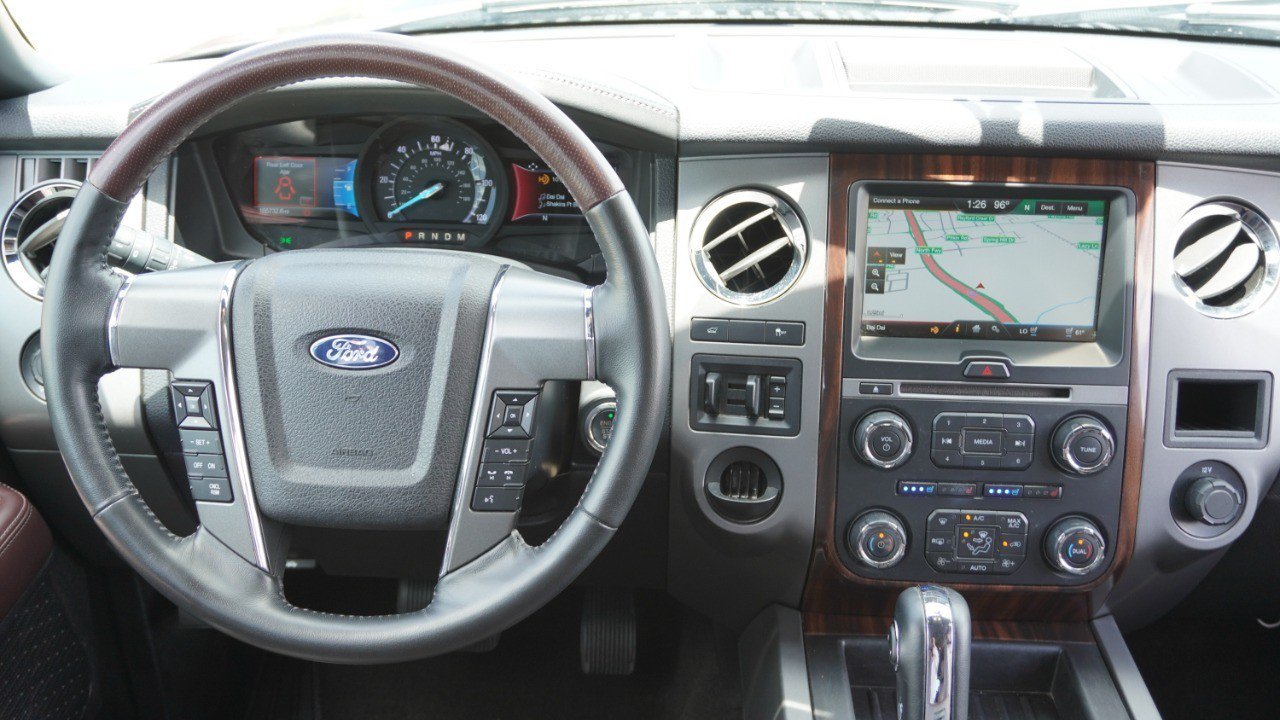 Used 2015 Ford Expedition EL Platinum RWD image 26