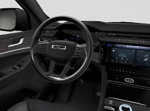 New 2027 Jeep Grand Cherokee Altitude AWD/4WD image 9