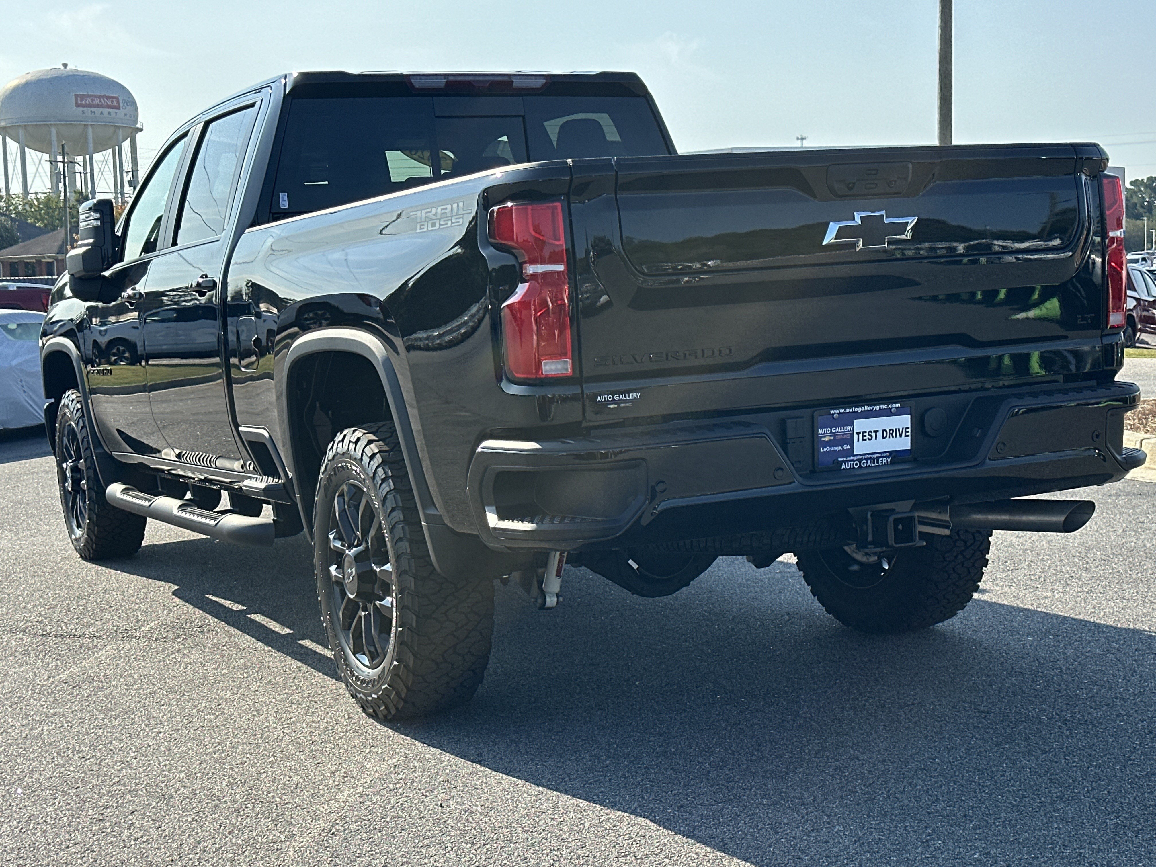 Used 2026 Chevrolet Silverado 2500 LT w/ Trail Boss Package AWD/4WD image 8