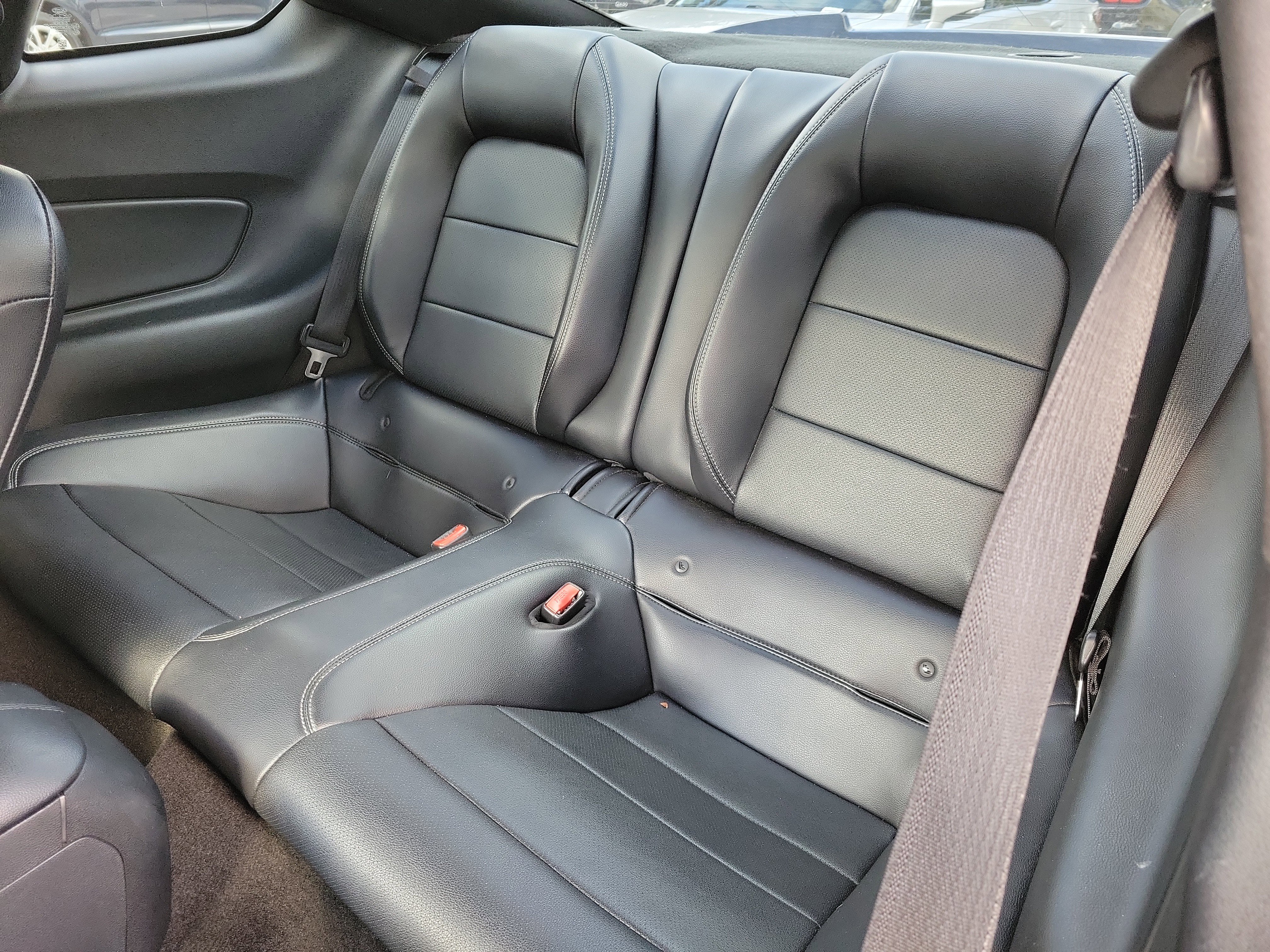 Used 2016 Ford Mustang Premium RWD image 14