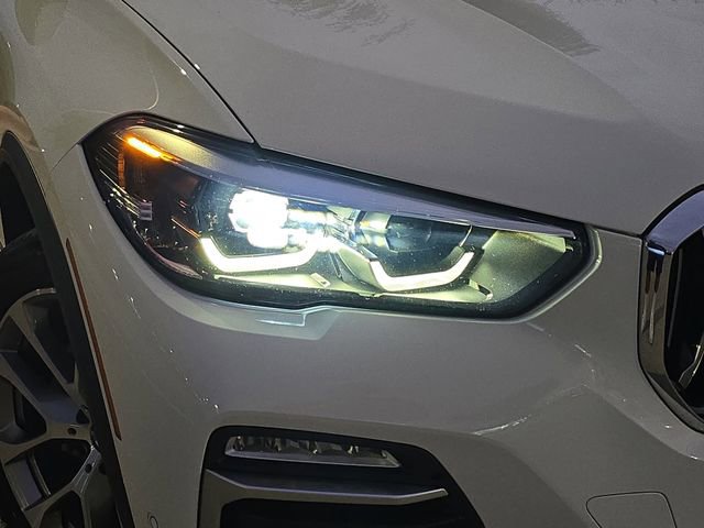 Used 2021 BMW X5 xDrive40i w/ Premium Package image 32