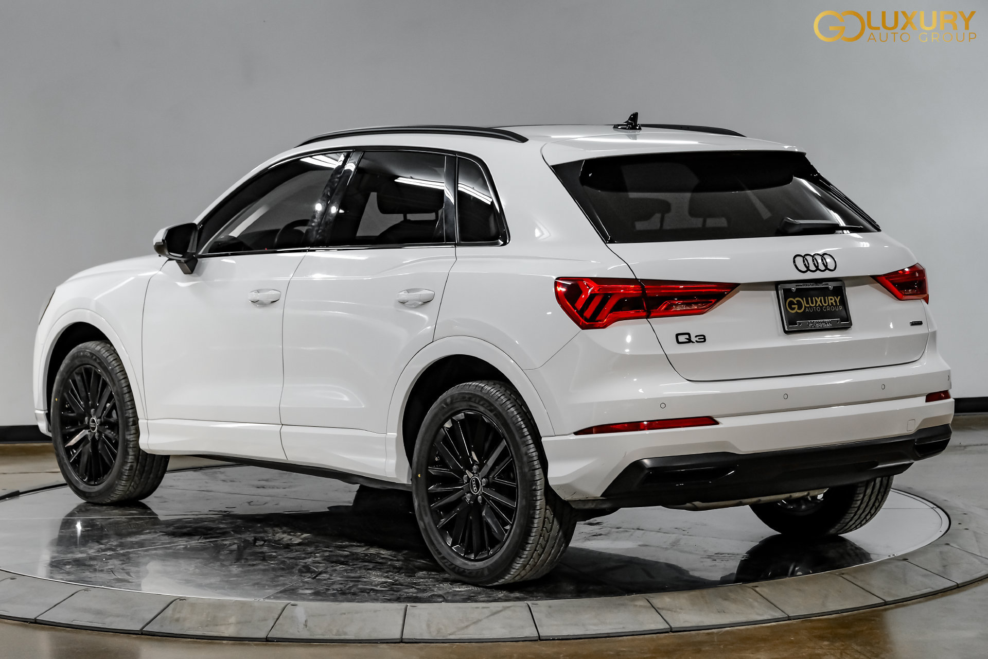 Used 2024 Audi Q3 2.0T Premium w/ Convenience Package AWD/4WD image 12