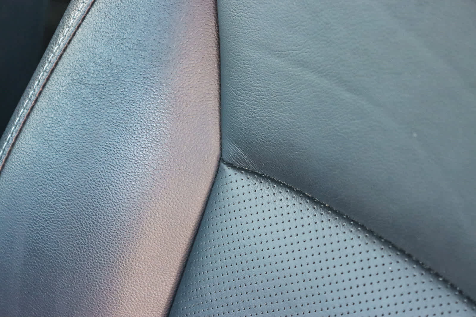 Used 2016 Subaru Legacy 2.5i Limited image 25