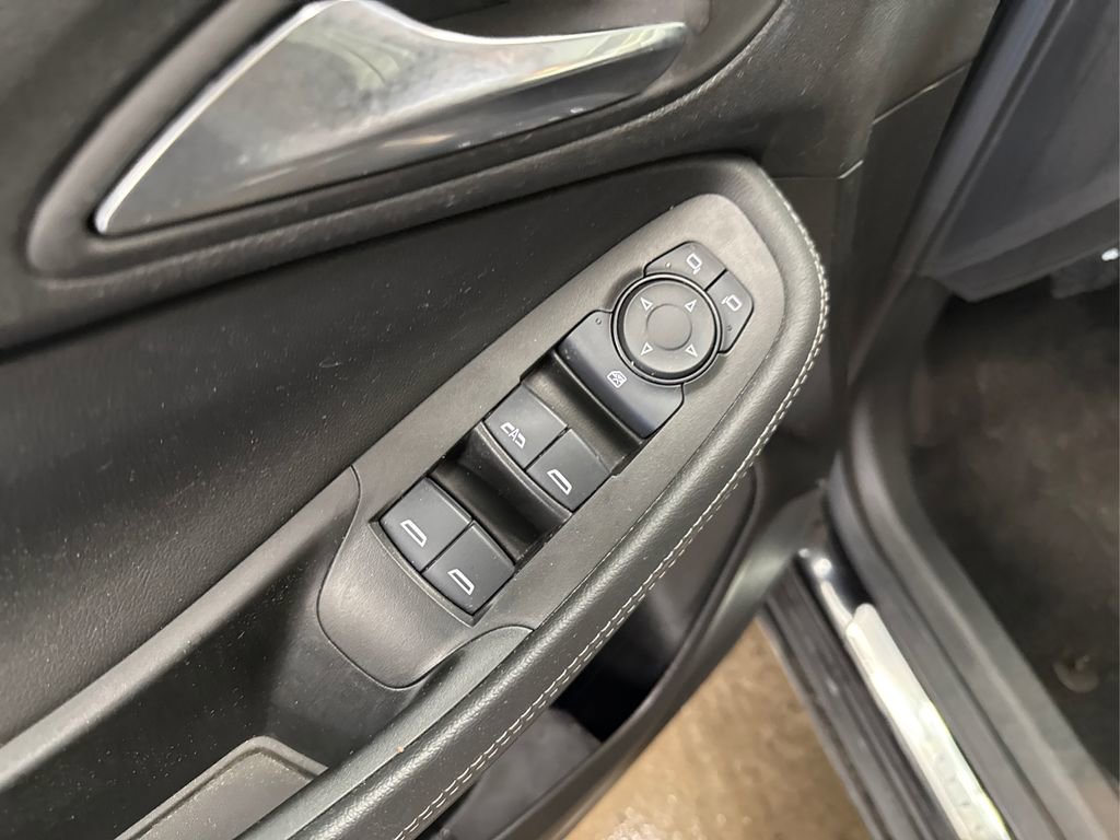 Used 2023 Buick Encore GX Select image 34