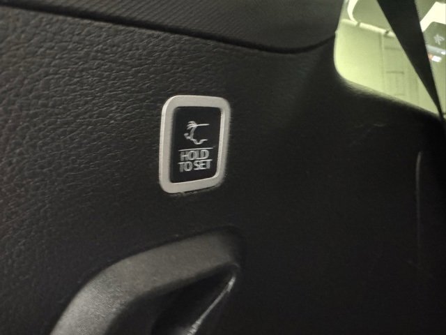 Used 2024 Jeep Grand Wagoneer Series III w/ Rear-Seat Entertainment Group image 31