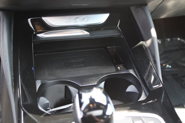 Used 2025 BMW X4 xDrive30i AWD/4WD image 32