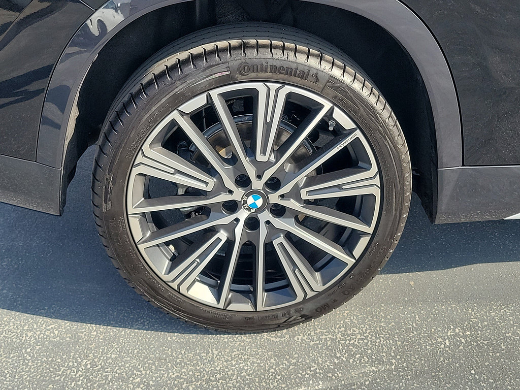 Used 2026 BMW X1 xDrive28i w/ Technology Package AWD/4WD image 6
