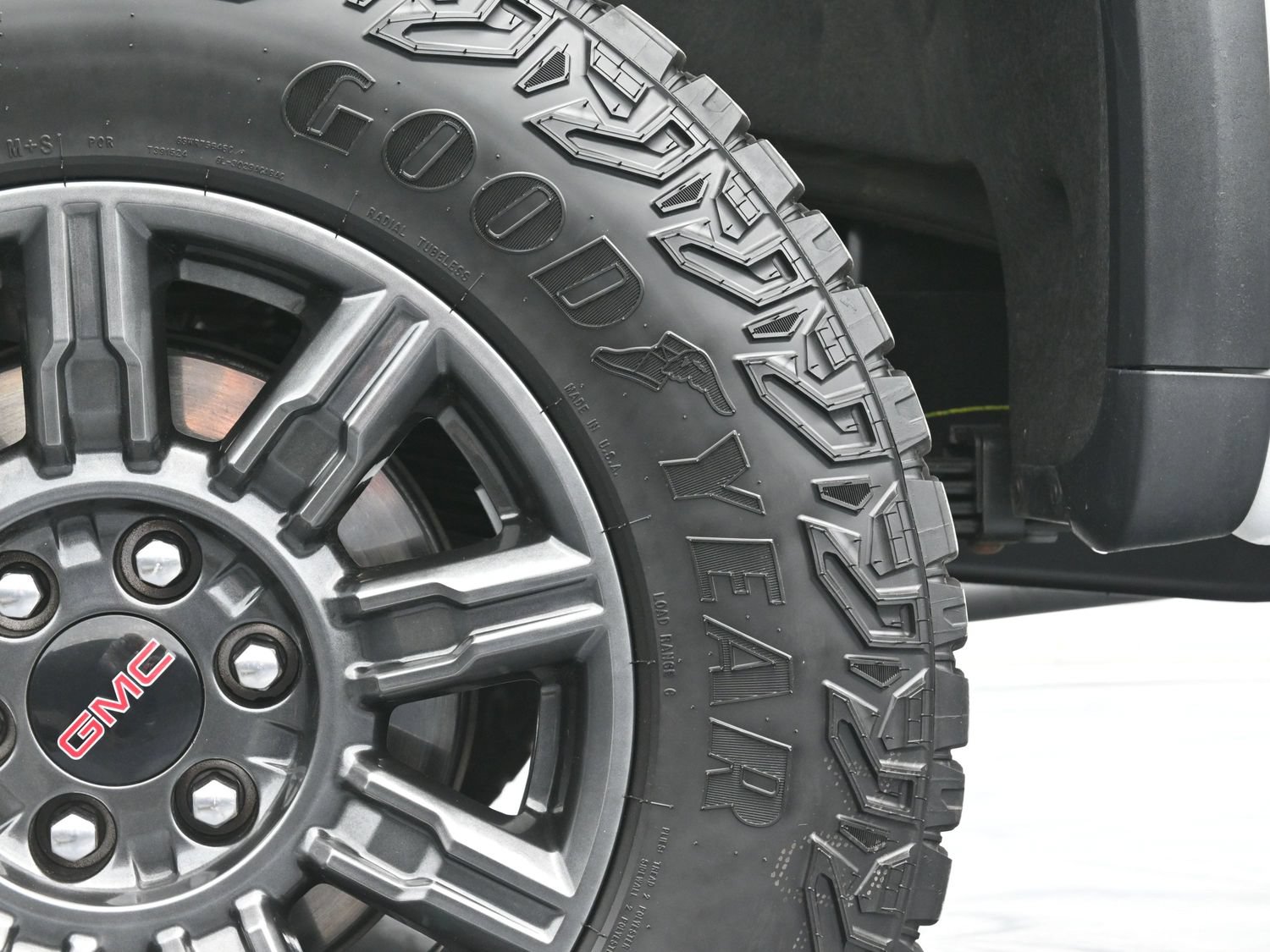 Used 2024 GMC Sierra 1500 AT4X AWD/4WD image 43
