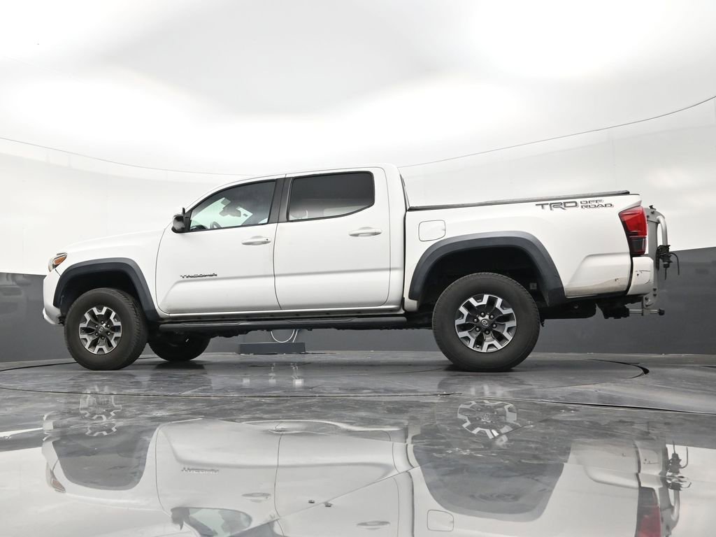 Used 2019 Toyota Tacoma TRD Off-Road w/ Technology Package RWD image 21