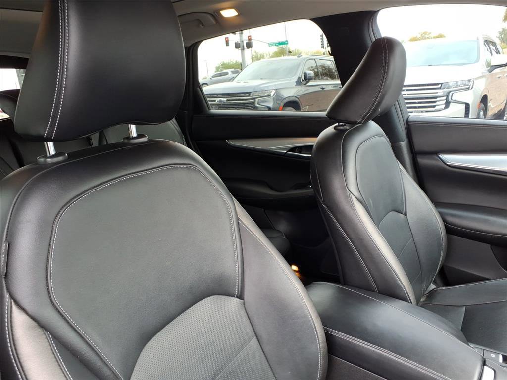 Used 2019 INFINITI QX50 Essential w/ Premium Heat Package image 12