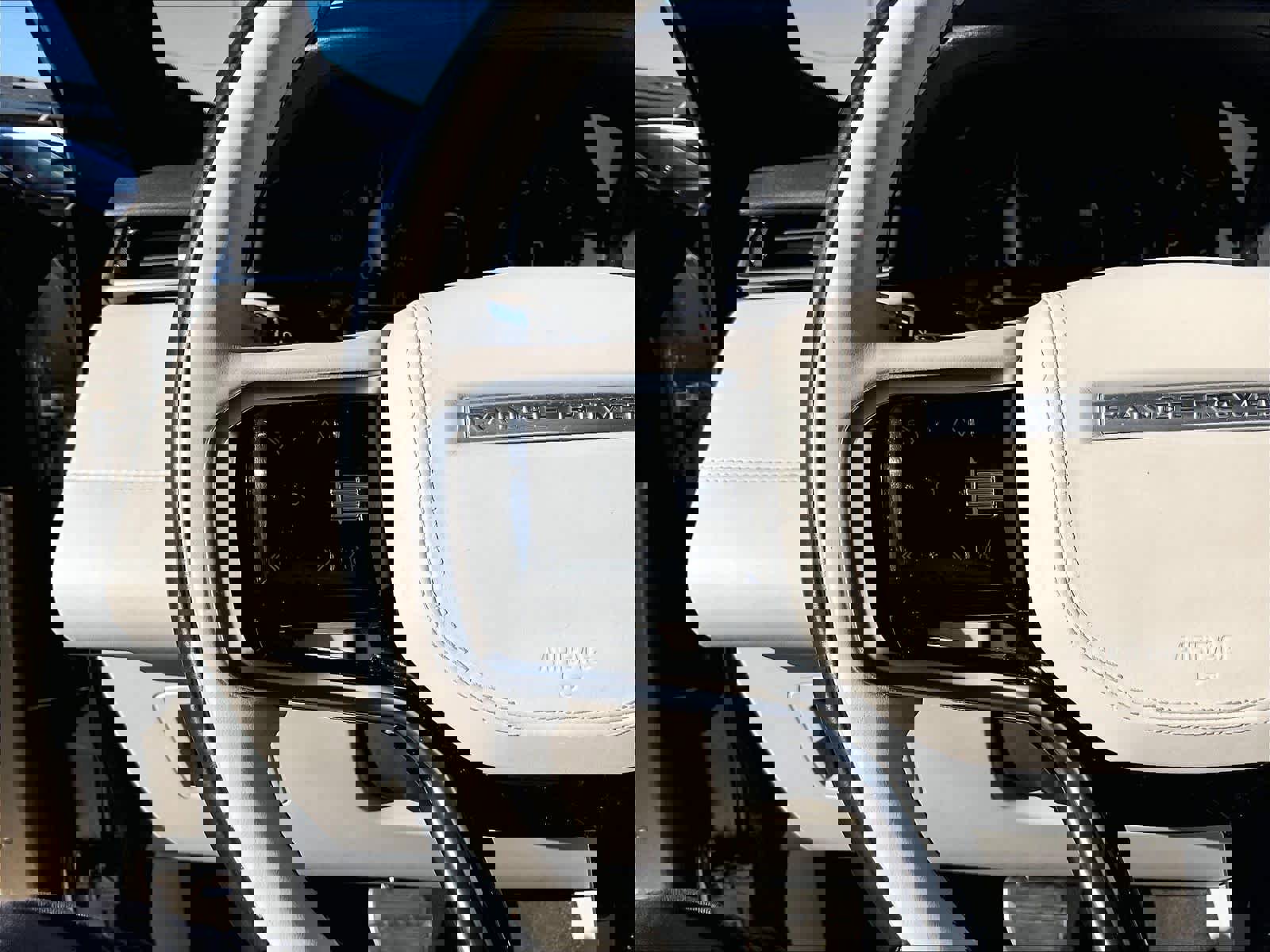 Used 2022 Land Rover Range Rover Velar R-Dynamic HSE image 19