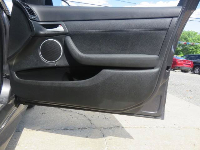 Used 2009 Pontiac G8 w/ Premium Package RWD image 17
