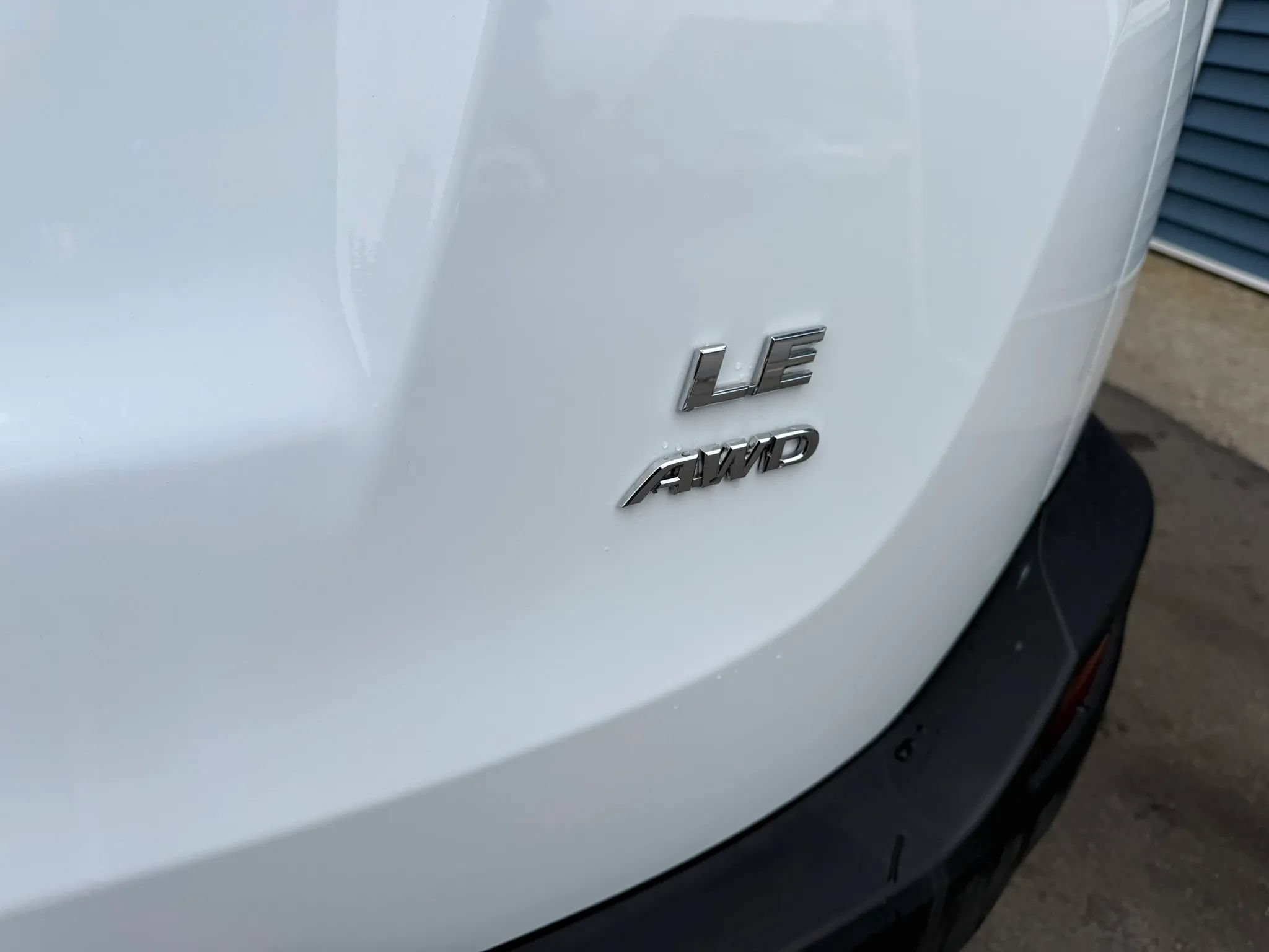 Used 2015 Toyota RAV4 LE AWD/4WD image 37