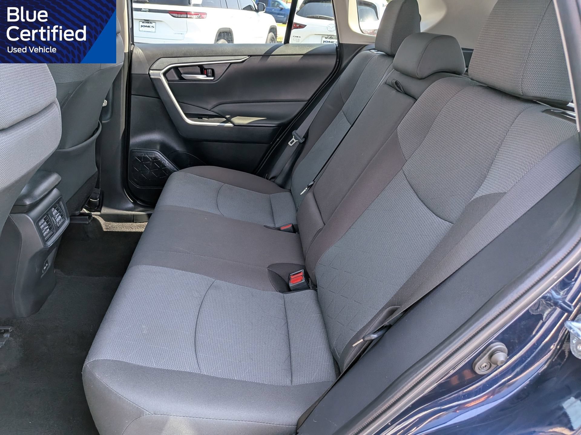 Used 2025 Toyota RAV4 XLE FWD image 16