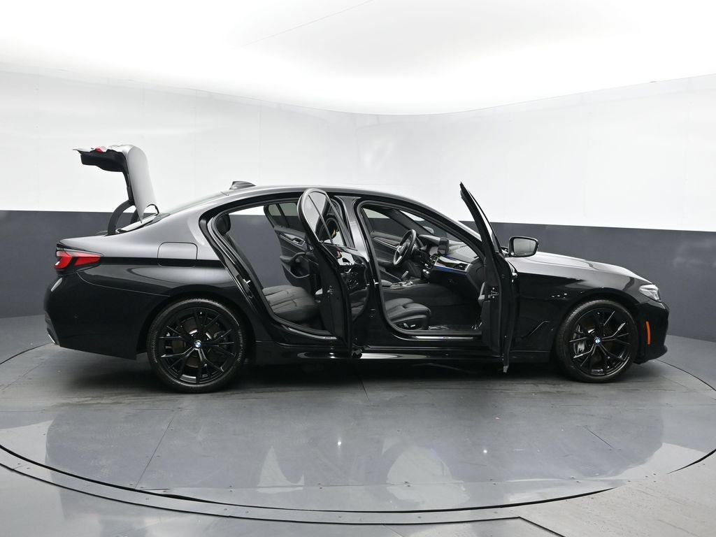 Used 2021 BMW 540i w/ M Sport Package RWD image 26