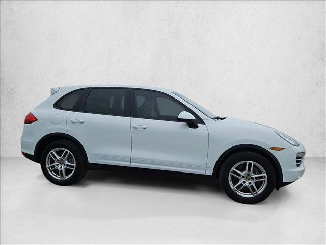 Used 2014 Porsche Cayenne Platinum Edition AWD/4WD image 4