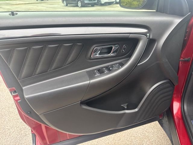 Used 2018 Ford Taurus SHO w/ Driver Assist Package image 12